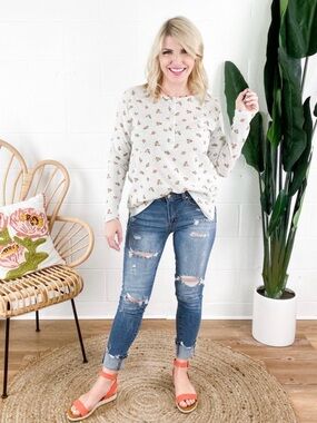 Honeyme Spring Floral Henley Waffle Knit Long Sleeve Top